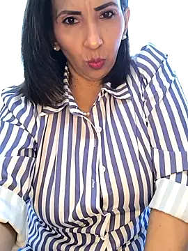Mrsvictoriaaa online show from October 2025 07:47:01 PM