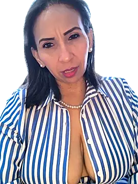 Mrsvictoriaaa online show from March 2026 07:41:02 PM