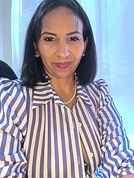 Snapshot of Mrsvictoriaaa chatting on June 2026 08:35:02 PM Mrsvictoriaaa online show from June 2026 08:35:02 PM