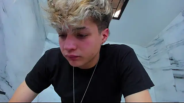 stonne69 online show from October 2025 06:10:01 PM