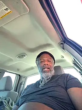 Snapshot of KingSlim56 chatting on October 2025 07:04:01 PM KingSlim56 online show from October 2025 07:04:01 PM