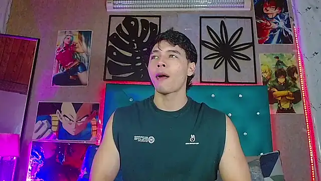 LiamAndrewzz online show from February 2026 03:28:01 AM