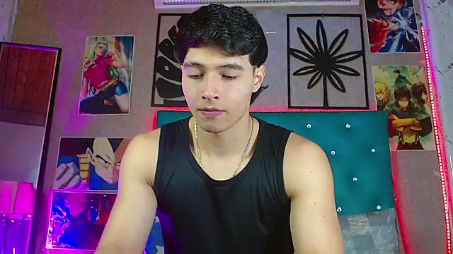 LiamAndrewzz online show from March 2026 03:28:01 AM