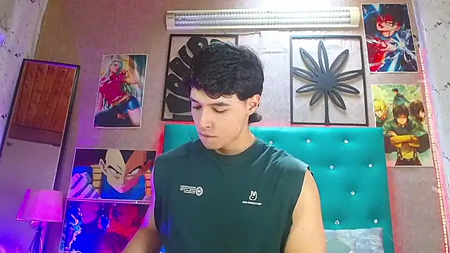 LiamAndrewzz online show from January 2026 04:57:02 PM