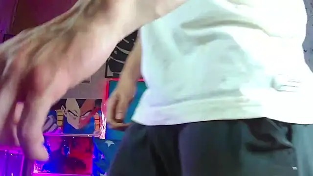 LiamAndrewzz online show from March 2026 05:27:02 AM