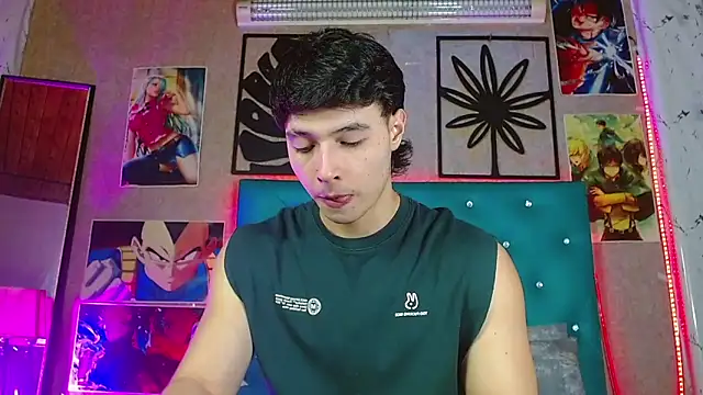 LiamAndrewzz online show from March 2026 04:27:01 AM