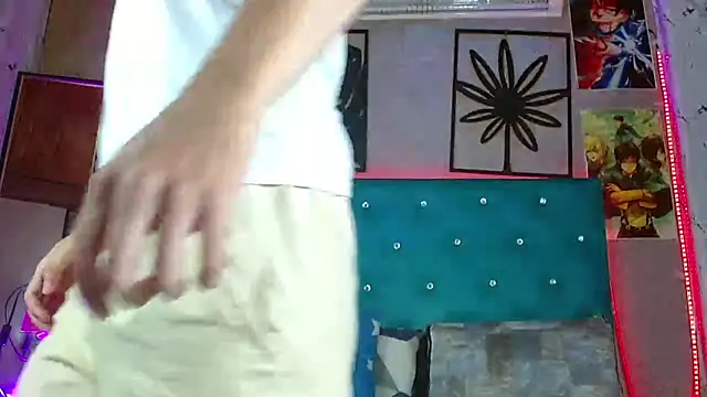 LiamAndrewzz online show from May 2026 06:00:02 AM