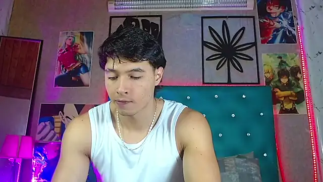 Snapshot of LiamAndrewzz chatting on June 2026 04:29:01 AM LiamAndrewzz online show from June 2026 04:29:01 AM
