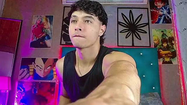 LiamAndrewzz online show from February 2026 04:45:01 AM