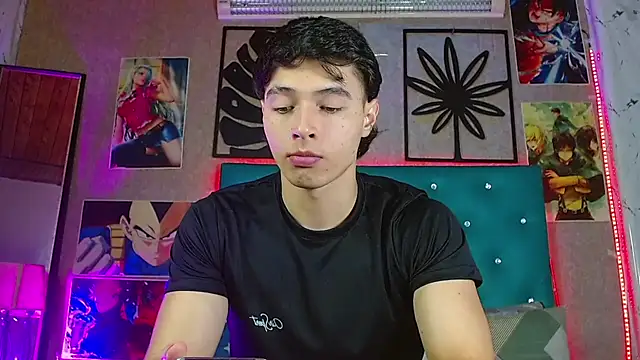 LiamAndrewzz online show from March 2026 04:34:02 AM