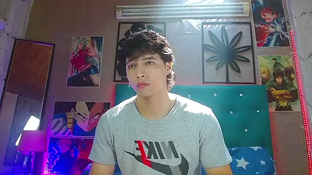 Snapshot of LiamAndrewzz chatting on November 2025 03:40:02 PM LiamAndrewzz online show from November 2025 03:40:02 PM