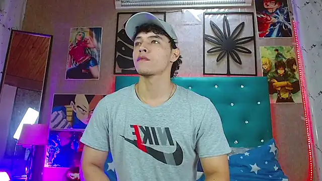 Snapshot of LiamAndrewzz chatting on November 2025 06:55:01 PM LiamAndrewzz online show from November 2025 06:55:01 PM