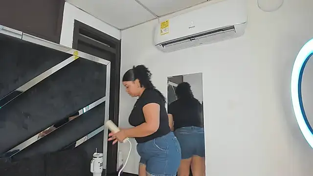 Rubyxht online show from February 2026 12:36:01 PM