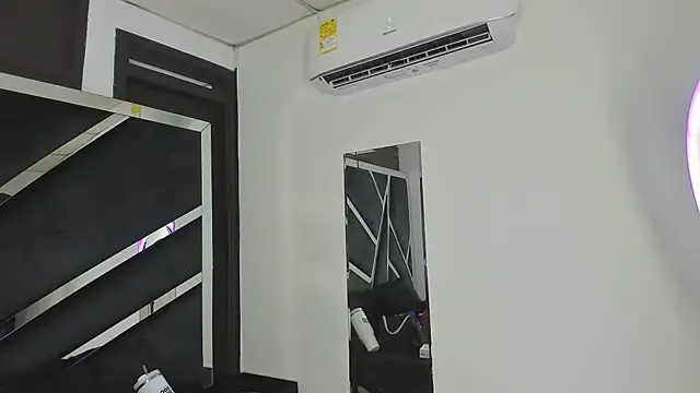 Rubyxht online show from November 2025 12:42:01 PM