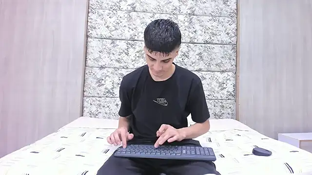 frank jhonsson online show from February 2026 06:49:02 PM