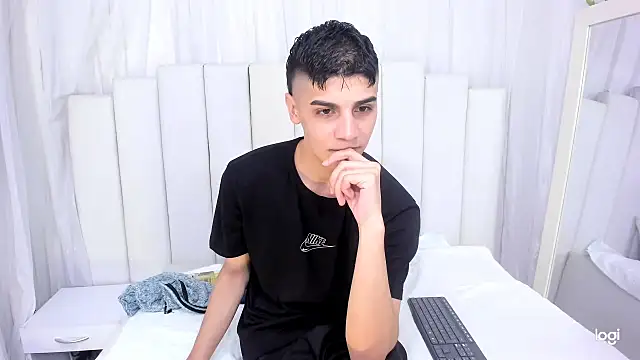 frank jhonsson online show from October 2025 02:07:01 PM