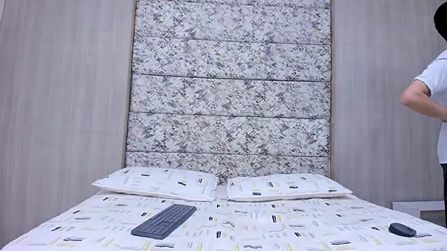 frank jhonsson online show from February 2026 06:49:02 PM