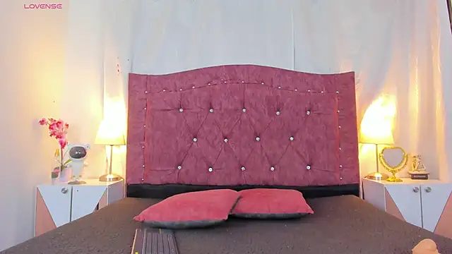 ValentinaGuerra online show from November 2025 01:50:01 AM