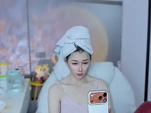 Snapshot of A_dabo chatting on February 2026 12:18:02 PM A dabo online show from February 2026 12:18:02 PM