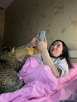 Naughtbaby 2025 online show from April 2026 12:02:02 AM