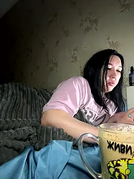 Snapshot of Naughtbaby_2025 chatting on December 2025 02:54:02 AM Naughtbaby 2025 online show from December 2025 02:54:02 AM