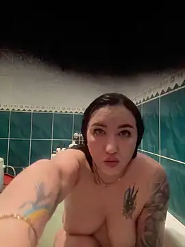 Snapshot of Naughtbaby_2025 chatting on December 2025 03:40:02 PM Naughtbaby 2025 online show from December 2025 03:40:02 PM