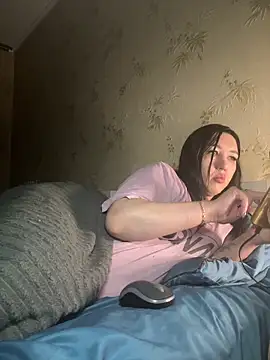 Snapshot of Naughtbaby_2025 chatting on November 2025 04:00:01 PM Naughtbaby 2025 online show from November 2025 04:00:01 PM