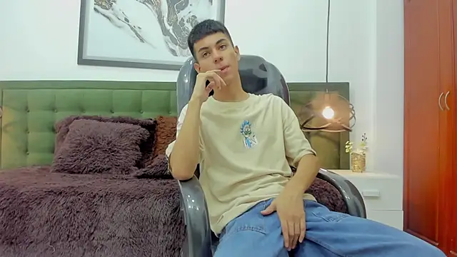 Johann sex online show from December 2025 04:56:01 PM