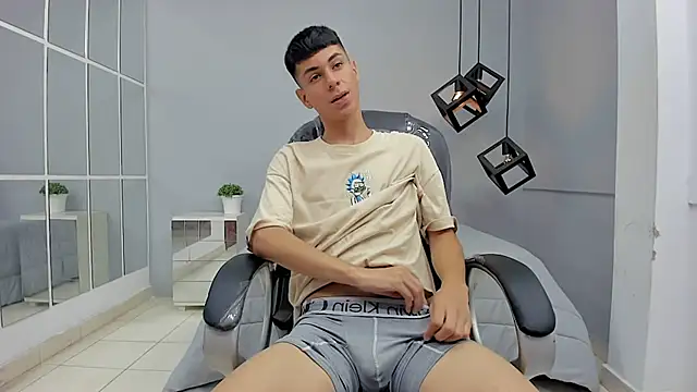 Snapshot of Johann_sex chatting on September 2025 05:24:02 PM Johann sex online show from September 2025 05:24:02 PM