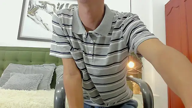 Snapshot of Johann_sex chatting on May 2026 05:16:02 PM Johann sex online show from May 2026 05:16:02 PM