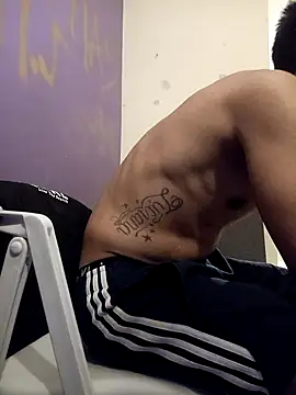 LeonRoots online show from October 2025 06:56:02 AM