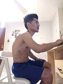 LeonRoots online show from November 2025 04:17:01 AM