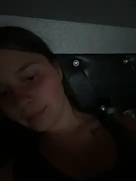 Siena Amaris online show from April 2026 11:01:01 AM