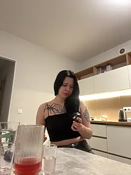 AlishaPrettyBlade online show from March 2026 06:41:01 PM