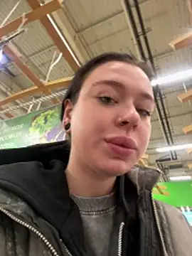 AlishaPrettyBlade online show from March 2026 09:03:01 AM