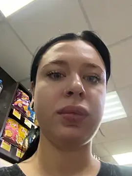 AlishaPrettyBlade online show from September 2025 10:21:02 AM
