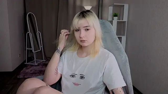 Nasy online show from December 2025 05:14:01 PM