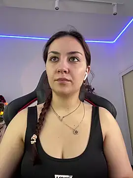 AshleySkott  online show from October 2025 08:35:02 AM