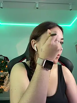 AshleySkott  online show from October 2025 07:38:01 AM