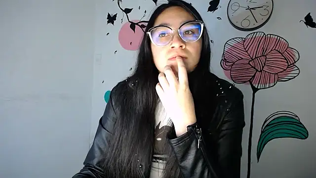 Arielle lov online show from March 2025 11:17:02 AM