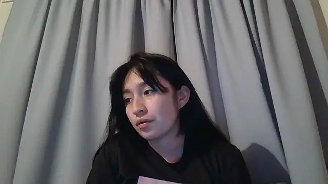 Arielle lov online show from November 2025 01:01:02 AM