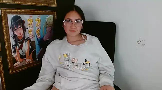 Arielle lov online show from March 2025 05:33:02 PM