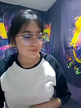 Arielle lov online show from April 2026 10:40:01 AM