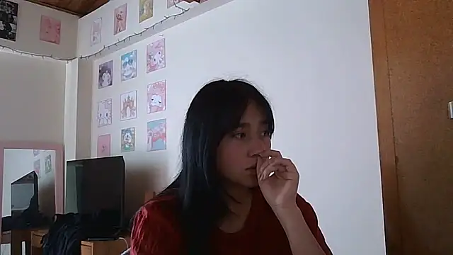 Arielle lov online show from November 2025 07:39:01 PM