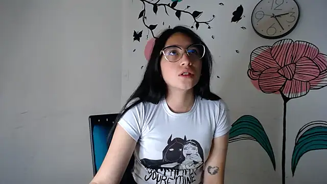 Arielle lov online show from March 2025 02:23:02 PM