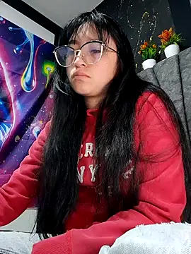 Arielle lov online show from October 2025 11:42:02 AM