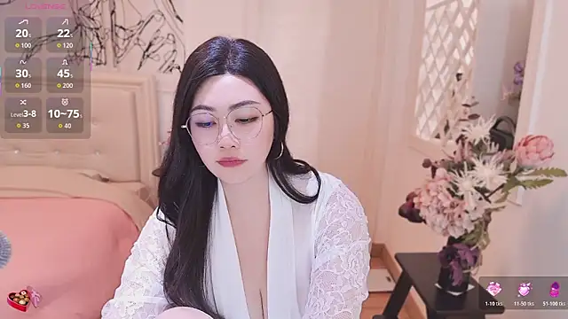 Snapshot of Tingdie chatting on November 2025 02:48:02 AM Tingdie online show from November 2025 02:48:02 AM