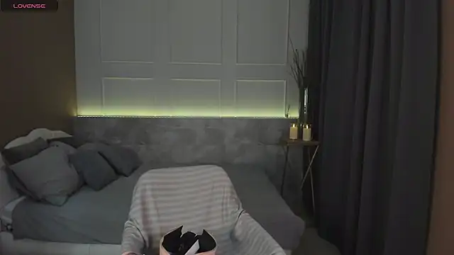Sandra Kind online show from March 2025 05:14:02 AM
