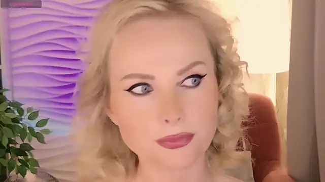 Sandra Kind online show from July 2026 05:19:01 AM