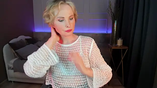 Sandra Kind online show from March 2025 09:02:02 AM